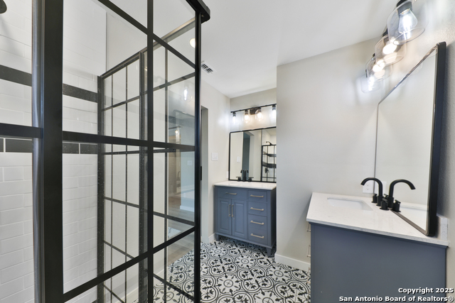 Image 17 of 28 For 315 Norwood 1