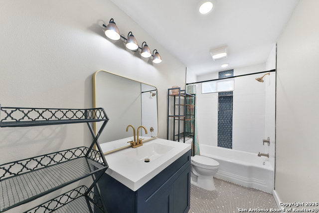 Image 7 of 28 For 315 Norwood 1