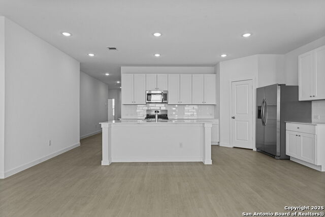 Image 16 of 28 For 14978 Taradeau