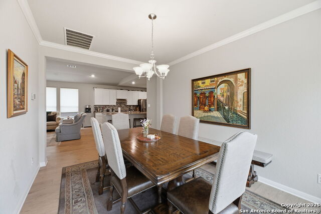 Image 10 of 25 For 2443 Carino  