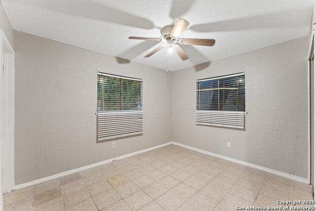 Image 21 of 28 For 5003 Casa Oro