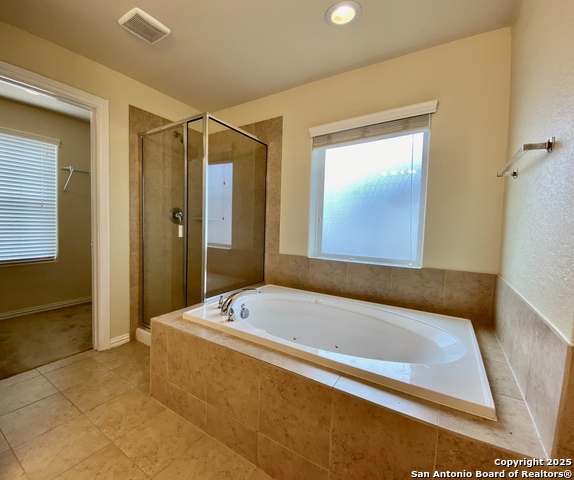 Image 16 of 17 For 8711 Finlandia Gap