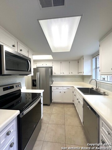 Image 9 of 22 For 636 Strings Dr