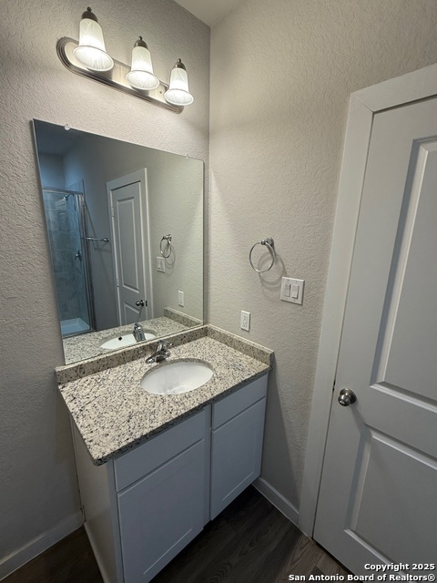 Image 9 of 37 For 8318 Runner Cove  101