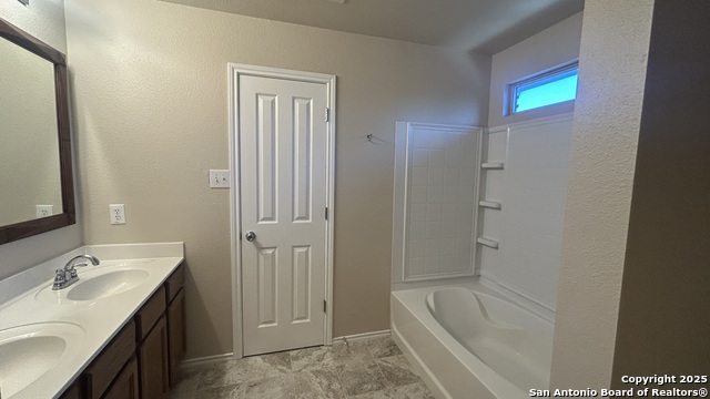 Image 15 of 36 For 189 Corral Fence