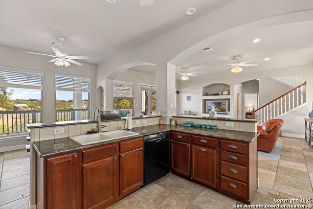 Image 24 of 52 For 1761 Lakeside W