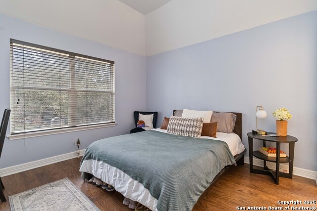 Image 28 of 45 For 23510 Rockbrook