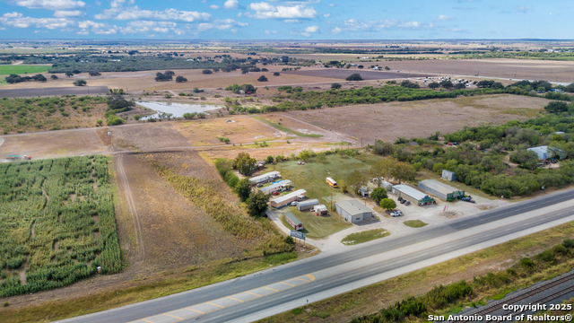 Listing photo id 1 for 701 19th  