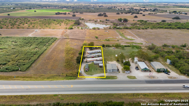 Listing photo id 7 for 701 19th  