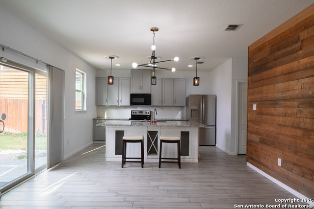 Image 14 of 24 For 9131 Canter Horse