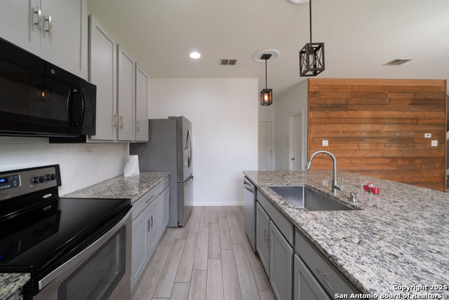 Image 7 of 24 For 9131 Canter Horse