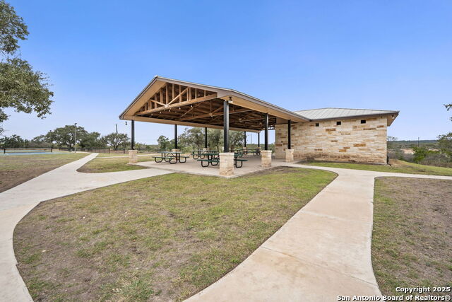 Listing photo id 2 for 2326 Croaker Creek