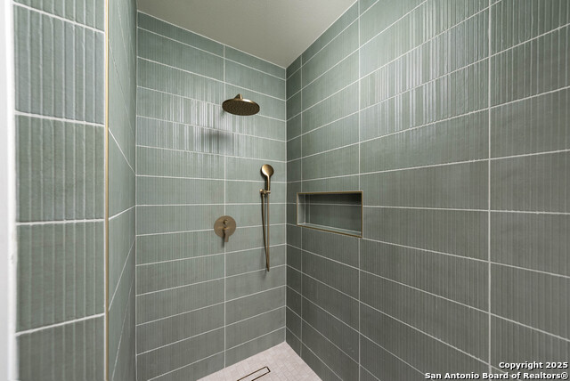 Image 29 of 73 For 30044 Cloud View