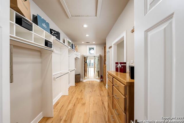 Image 31 of 73 For 30044 Cloud View