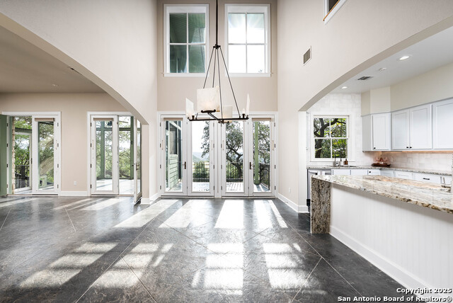 Image 5 of 73 For 30044 Cloud View