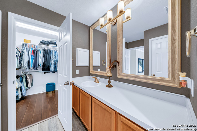 Image 21 of 28 For 13512 Bristow Dawn