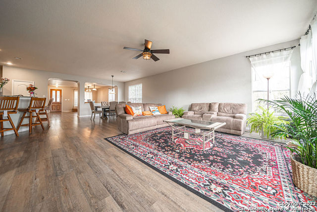 Image 11 of 41 For 13506 Misty View