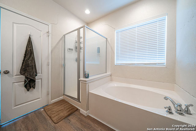 Image 20 of 41 For 13506 Misty View