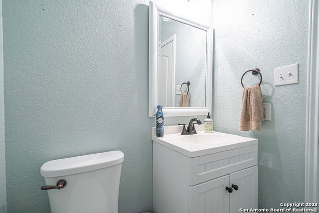 Image 24 of 41 For 13506 Misty View