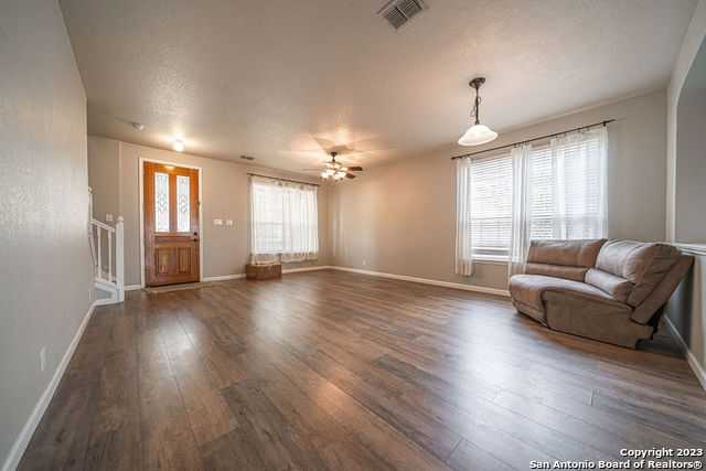 Image 7 of 41 For 13506 Misty View