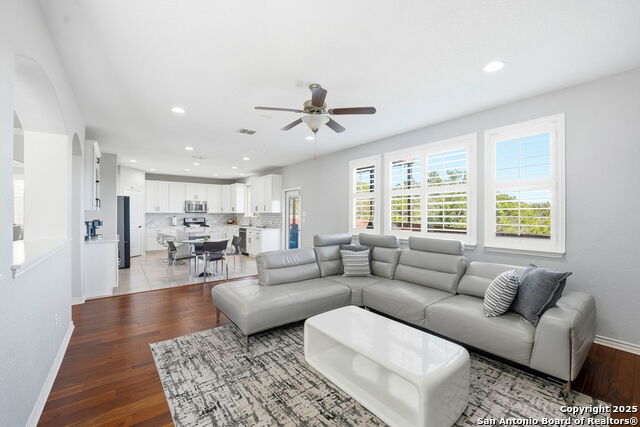 Image 11 of 55 For 18022 Muir Glen