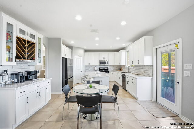 Image 13 of 55 For 18022 Muir Glen