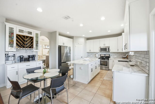 Image 15 of 55 For 18022 Muir Glen