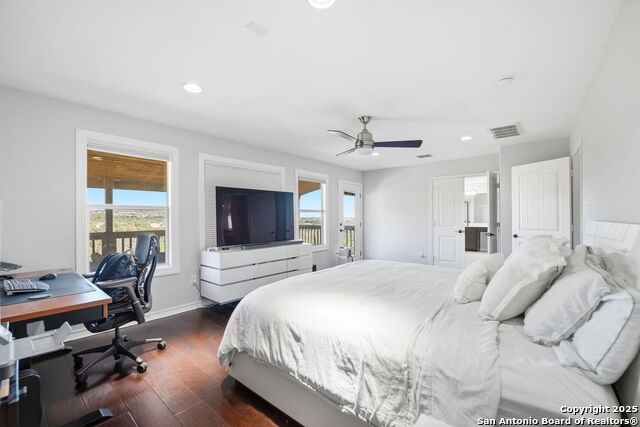 Image 34 of 55 For 18022 Muir Glen