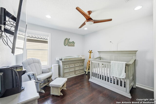 Image 38 of 55 For 18022 Muir Glen