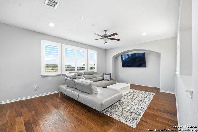 Image 8 of 55 For 18022 Muir Glen