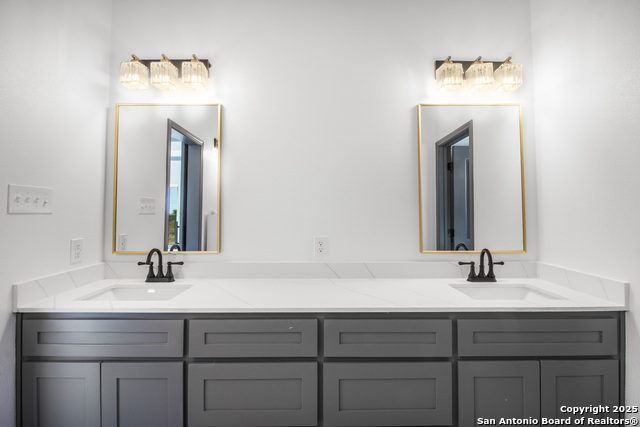 Image 15 of 22 For 3645 Rebecca