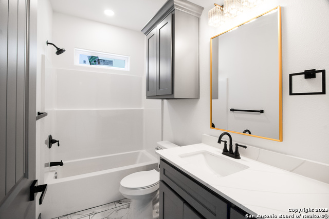 Image 17 of 22 For 3645 Rebecca