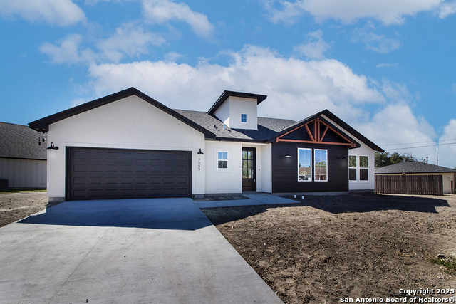 Image 4 of 22 For 3645 Rebecca