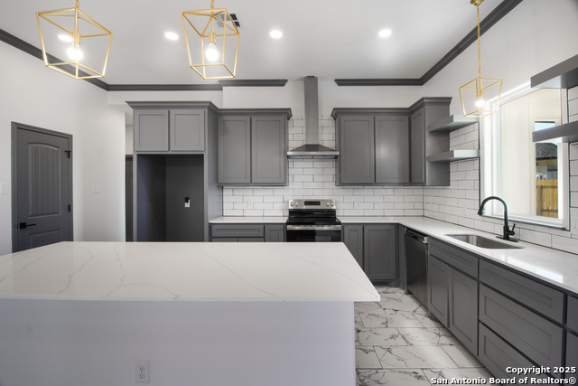 Image 9 of 22 For 3645 Rebecca