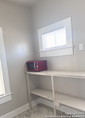 Image 4 of 19 For 1021 Ogden  7