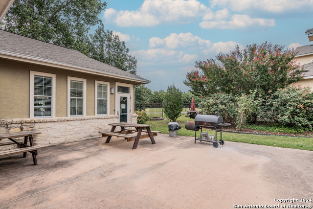 Image 33 of 37 For 1000 Diamond 2004