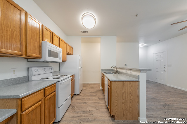 Image 4 of 37 For 1000 Diamond 2004