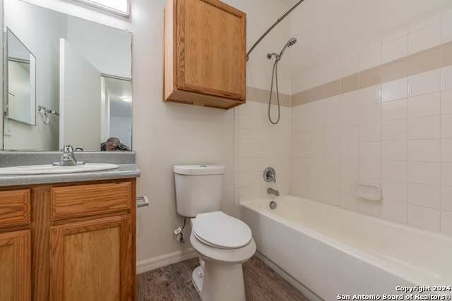 Image 8 of 37 For 1000 Diamond 2004