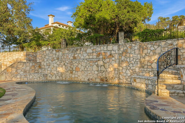 Image 104 of 137 For 11 Whitechurch