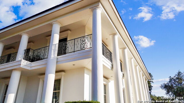 Image 18 of 137 For 11 Whitechurch