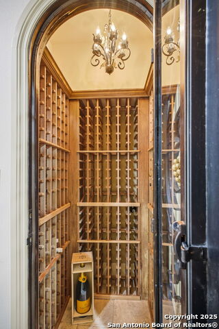 Image 34 of 137 For 11 Whitechurch