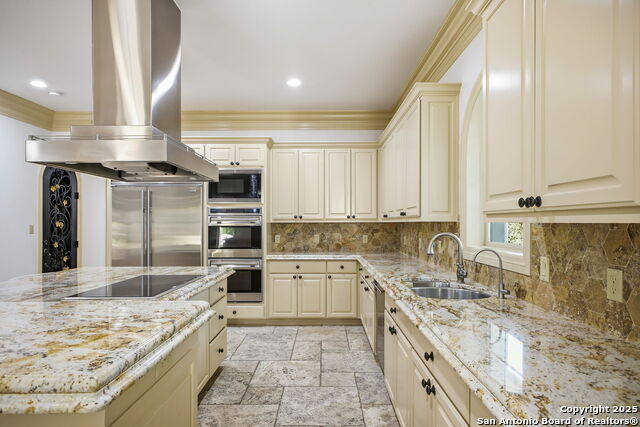 Image 40 of 137 For 11 Whitechurch