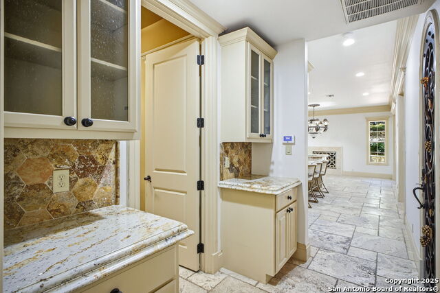 Image 44 of 137 For 11 Whitechurch