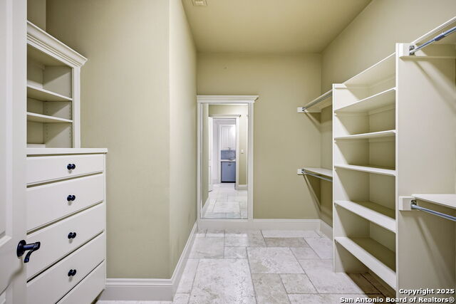 Image 61 of 137 For 11 Whitechurch