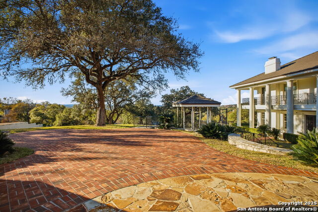 Image 70 of 137 For 11 Whitechurch