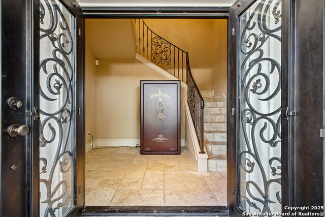 Image 76 of 137 For 11 Whitechurch