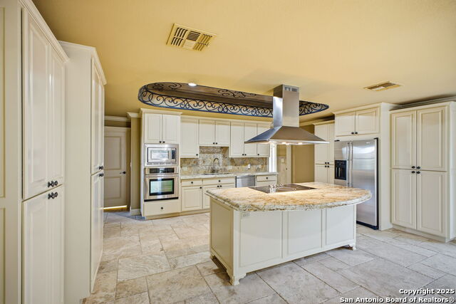 Image 94 of 137 For 11 Whitechurch