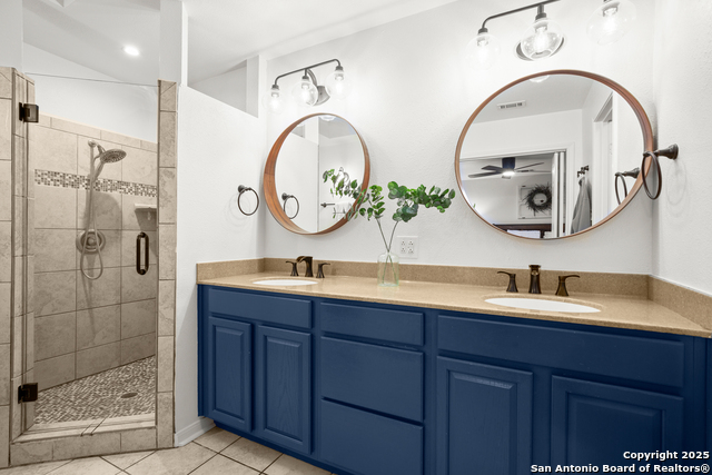 Image 21 of 38 For 305 Tanglewood E