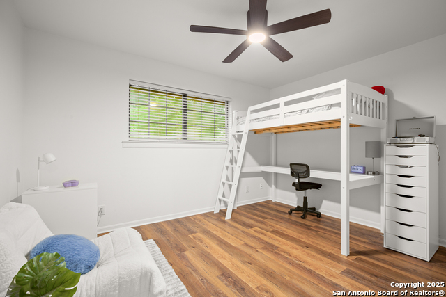 Image 23 of 38 For 305 Tanglewood E