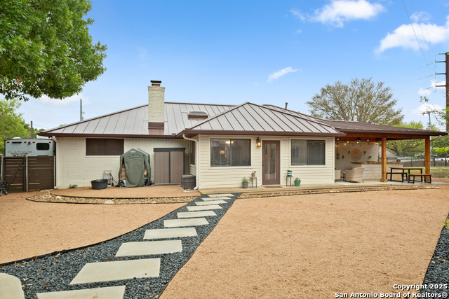 Image 30 of 38 For 305 Tanglewood E